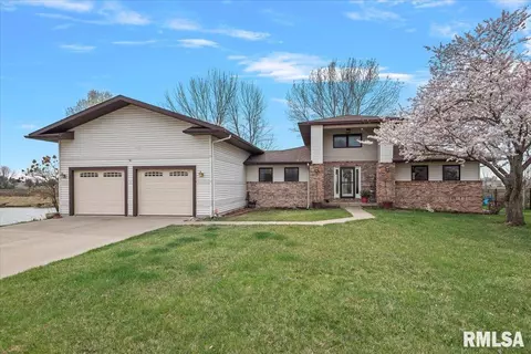 3400 Ginger Creek Dr, Springfield, IL 62711