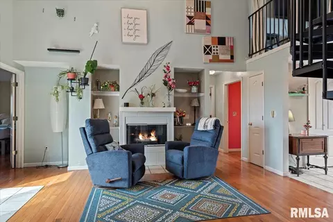 Living - 3400 Ginger Creek Dr, Springfield, IL 62711 photo 4 of 4