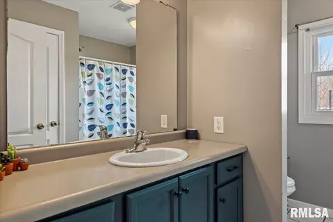 Bath - 3400 Ginger Creek Dr, Springfield, IL 62711 photo 2 of 2
