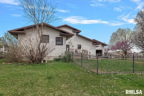 Exterior - 3400 Ginger Creek Dr, Springfield, IL 62711 photo 4 of 4