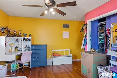 Bedroom - 3400 Ginger Creek Dr, Springfield, IL 62711 photo 7 of 9