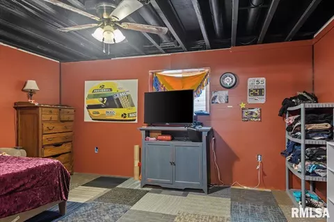 Bedroom - 3400 Ginger Creek Dr, Springfield, IL 62711 photo 8 of 9