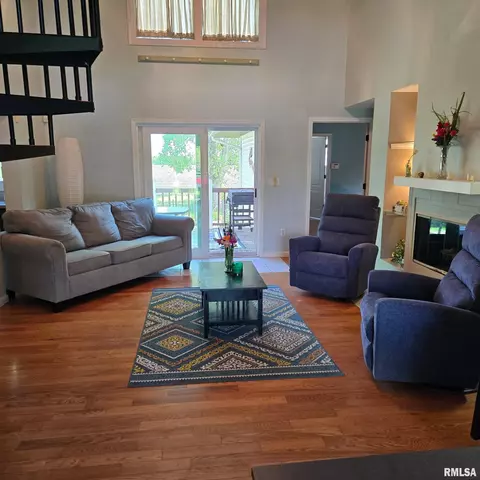 Living - 3400 Ginger Creek Dr, Springfield, IL 62711 photo 1 of 4