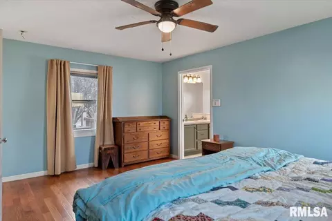 Bedroom - 3400 Ginger Creek Dr, Springfield, IL 62711 photo 2 of 9