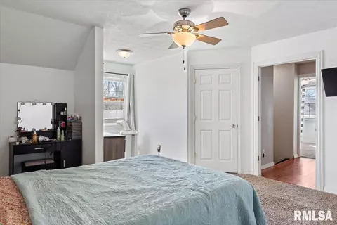 208 E Teak St, Thayer, IL 62689 photo 25