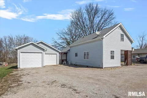 208 E Teak St, Thayer, IL 62689 photo 36