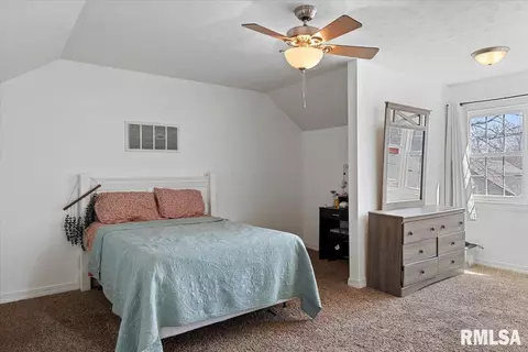 208 E Teak St, Thayer, IL 62689 photo 23