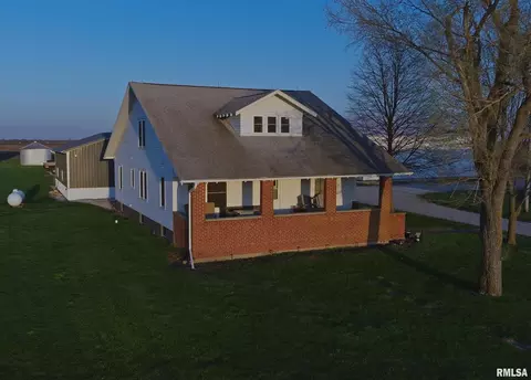 1872 N 1400 E Rd, Shelbyville, IL 62565