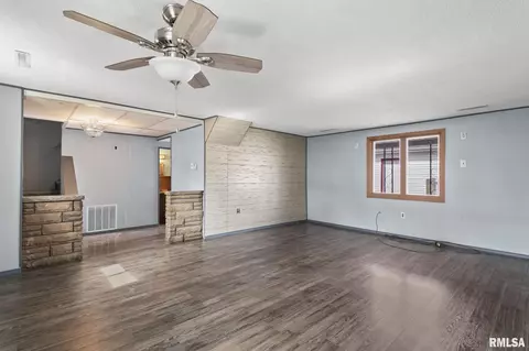 411 N Stephens Ave, Springfield, IL 62702 photo 5