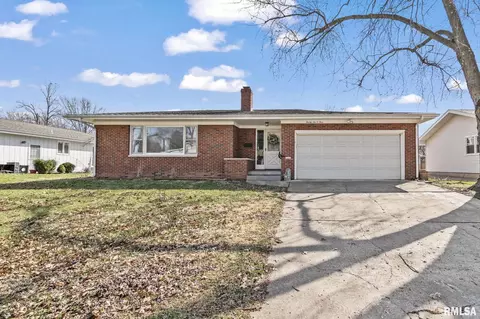 2604 Arlington Dr, Springfield, IL 62704 photo 2