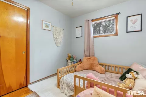 Bedroom - 2628 Kent Dr, Springfield, IL 62703 photo 1 of 7