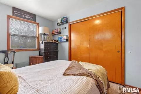 Bedroom - 2628 Kent Dr, Springfield, IL 62703 photo 7 of 7