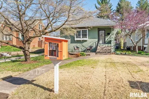 657 Woodland Ave, Springfield, IL 62704