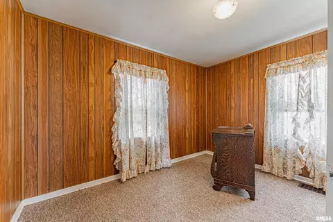 Bedroom - 1426 3rd St, Lincoln, IL 62656 photo 3 of 3
