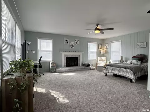 2153 S State St, Springfield, IL 62704 photo 16