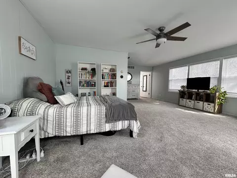 2153 S State St, Springfield, IL 62704 photo 15