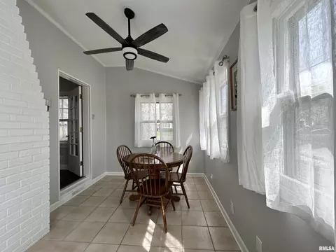 2153 S State St, Springfield, IL 62704 photo 12