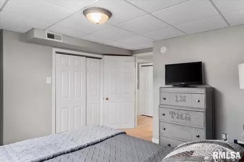 1824 S Walnut St, Springfield, IL 62704 photo 33