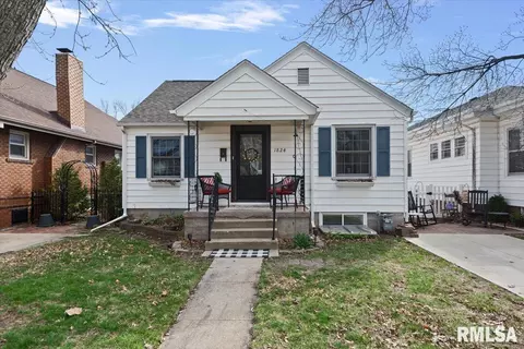 1824 S Walnut St, Springfield, IL 62704 photo 2