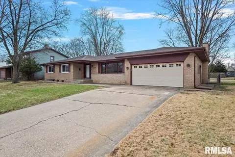 2116 Trowbridge Rd, Springfield, IL 62703 photo 2