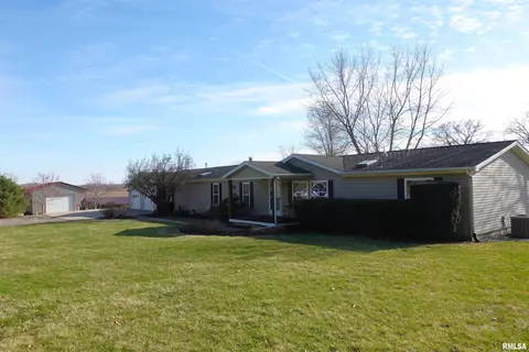 540 Il Route 97, Maquon, IL 61458