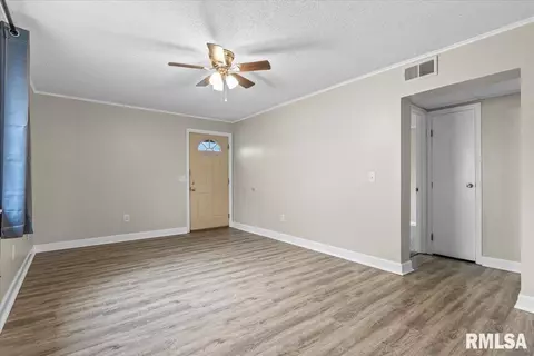 Living - 2522 Burton Dr, Springfield, IL 62703 photo 1 of 2