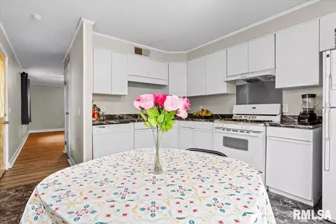 Other - 2522 Burton Dr, Springfield, IL 62703 photo 2 of 6