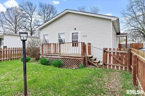 2522 Burton Dr, Springfield, IL 62703