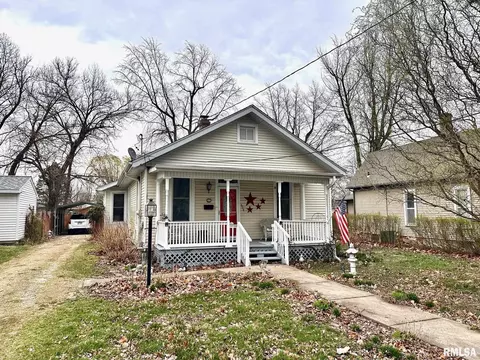 608 S Prairie St, Jacksonville, IL 62650