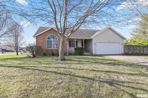 228 Brookside Glen Dr, Sherman, IL 62684
