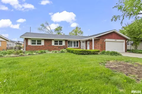 309 Bens Dr, Chatham, IL 62629