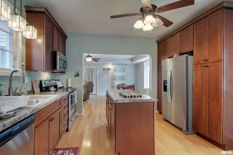 Kitchen - 214 N Ohio St, Camp Point, IL 62320 photo 4 of 5