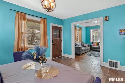 1601 S Whittier Ave, Springfield, IL 62704 photo 5