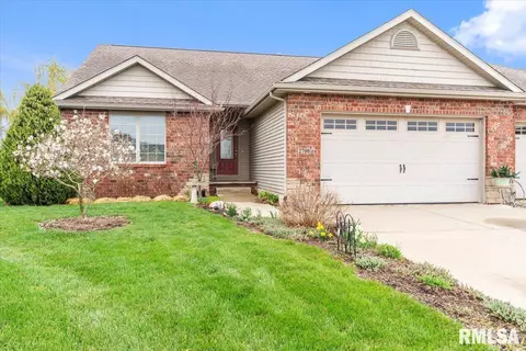 2700 Covered Wagon Trl, Springfield, IL 62711