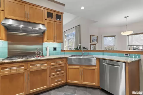 Kitchen - 3113 Ironoak Cir, Springfield, IL 62711 photo 4 of 4