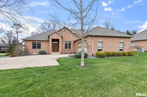 3113 Ironoak Cir, Springfield, IL 62711