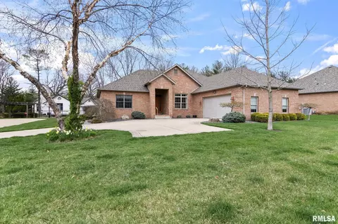 Exterior - 3113 Ironoak Cir, Springfield, IL 62711 photo 2 of 7