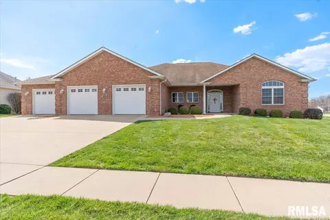 1901 Grist Mill Dr, Springfield, IL 62711