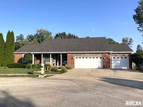 14 Abbey Ct, Chatham, IL 62629