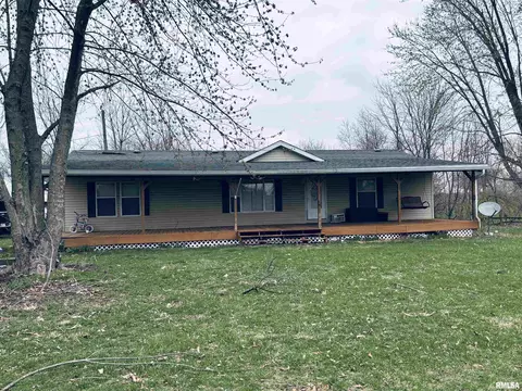 20818 Jellystone Ave, Petersburg, IL 62675
