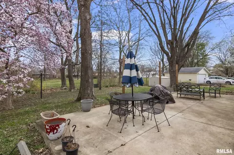 Exterior - 48 Danbury Dr, Springfield, IL 62704 photo 2 of 6