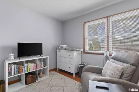 Bedroom - 48 Danbury Dr, Springfield, IL 62704 photo 7 of 8