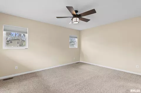 2216 Fairway Dr, Springfield, IL 62704 photo 17