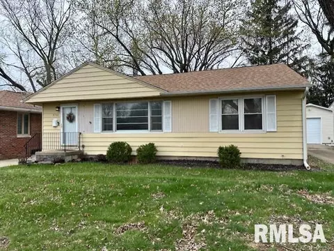 1721 W Iles Ave, Springfield, IL 62704