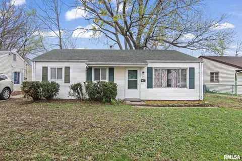 11 Bunn Ct, Springfield, IL 62703
