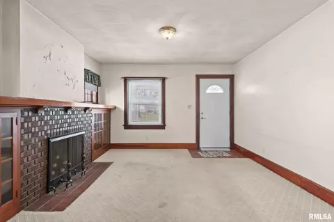 920 N Walnut St, Springfield, IL 62702 photo 7