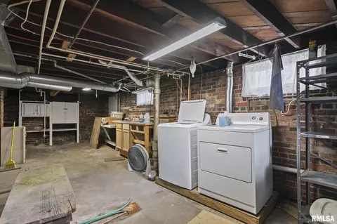 920 N Walnut St, Springfield, IL 62702 photo 25