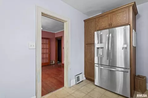 920 N Walnut St, Springfield, IL 62702 photo 15