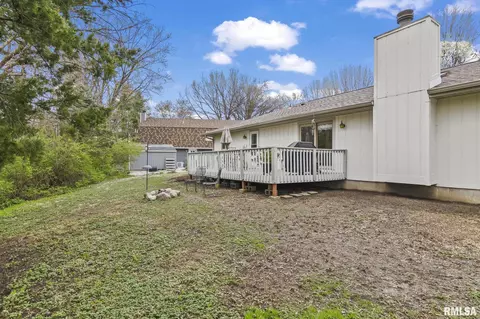 Exterior - 54 Top Hill Ln, Springfield, IL 62704 photo 1 of 7