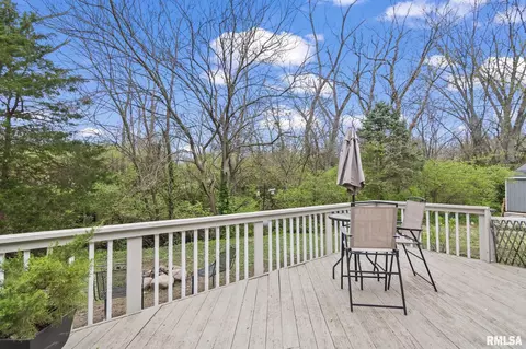Exterior - 54 Top Hill Ln, Springfield, IL 62704 photo 6 of 7